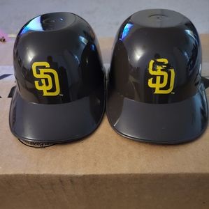 2 San Diego Padres Mini baseball Caps